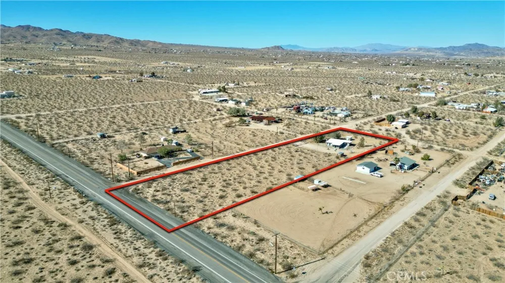 915 Dakota Lane Landers, CA 92285