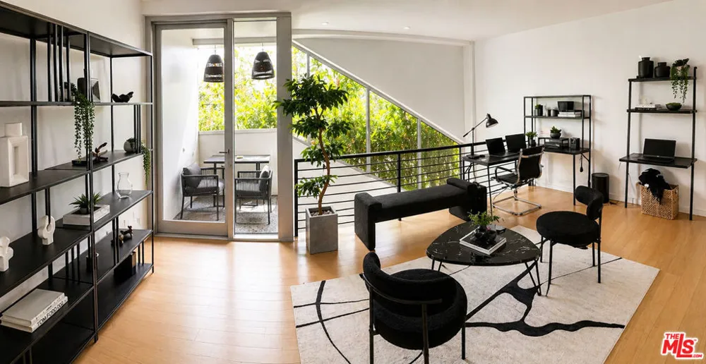 803 Wilcox Avenue #2 Los Angeles, CA 90038