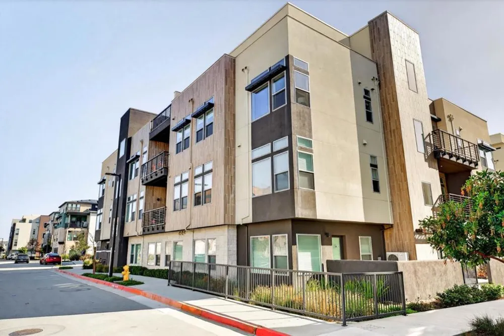 220 Waters Park Circle #304 San Mateo, CA 94403