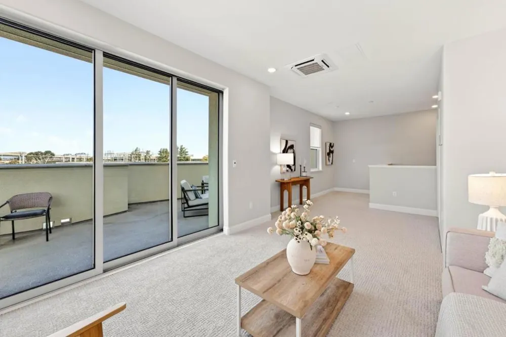 220 Waters Park Circle #304 San Mateo, CA 94403