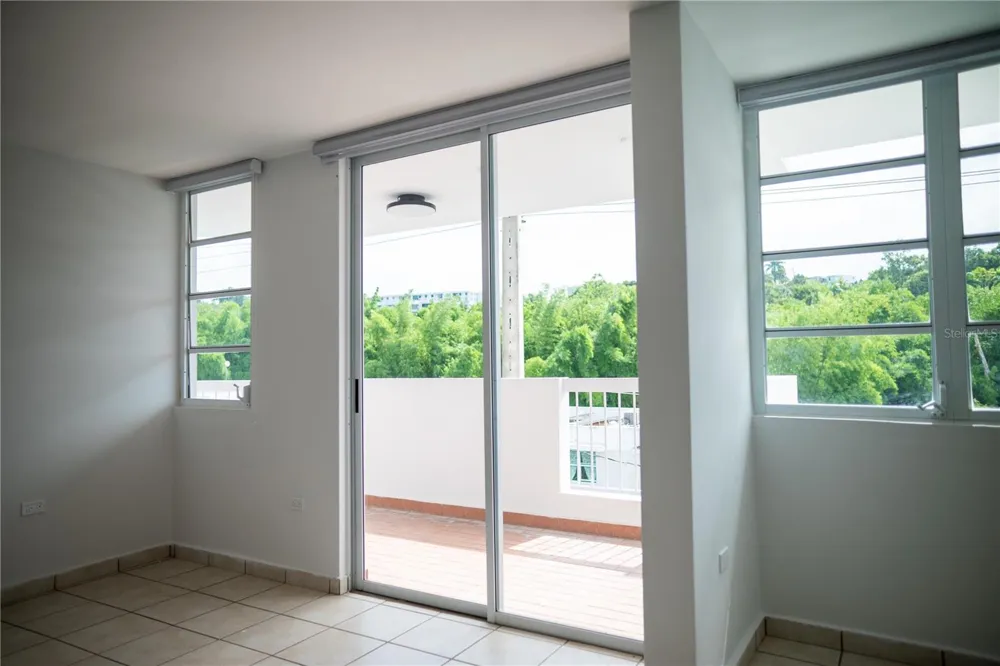 29 CALLE BASILIO CATALA #210 Guaynabo, PR 00971