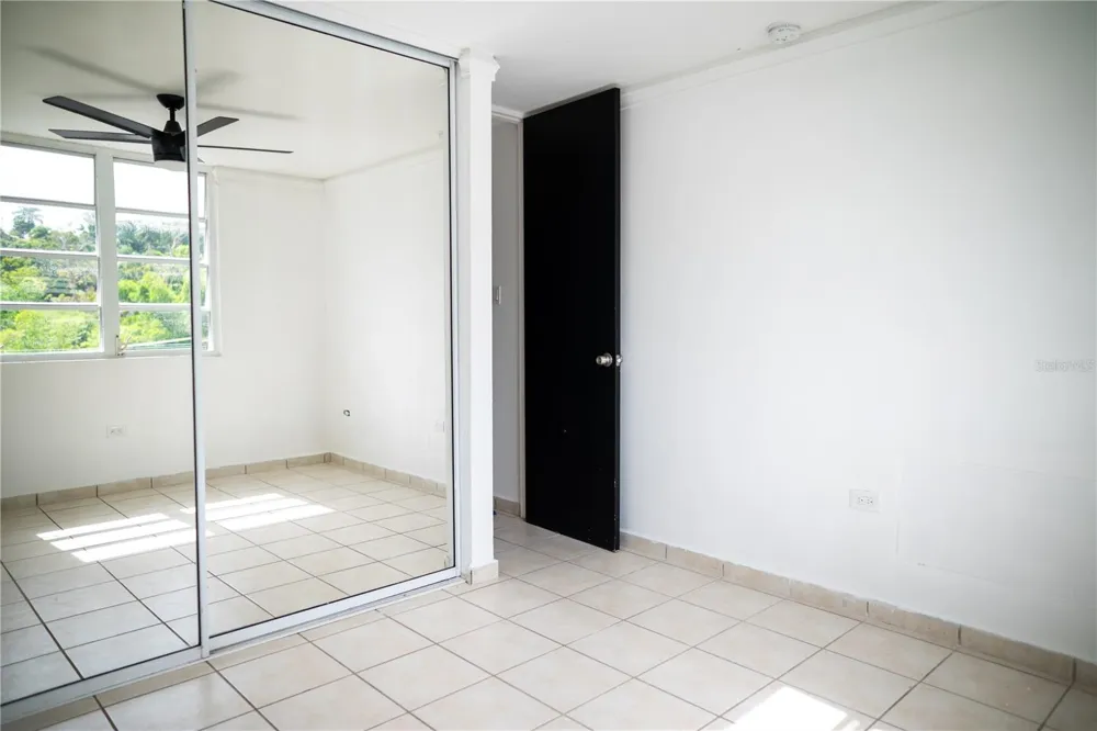 29 CALLE BASILIO CATALA #210 Guaynabo, PR 00971