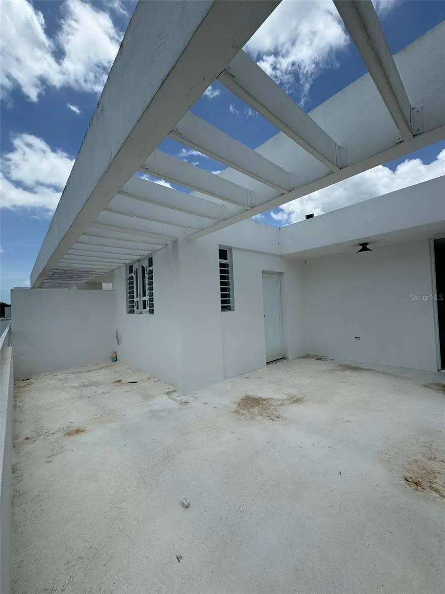 29 CALLE BASILIO CATALA #210 Guaynabo, PR 00971