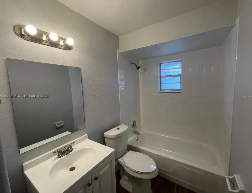 504 ROSLAND #504 Kissimmee, FL 34741