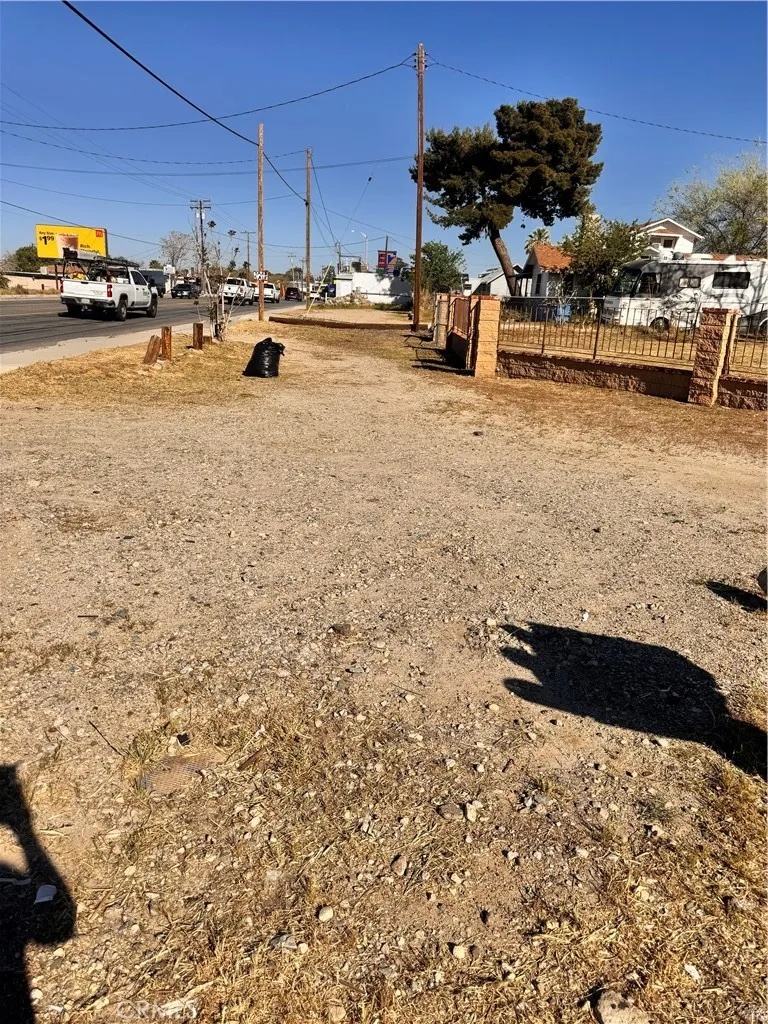8026 Pearblossom Littlerock, CA 93543