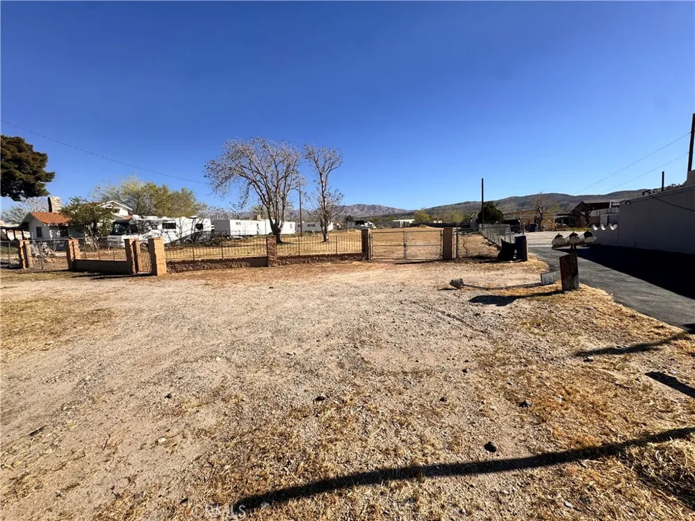 8026 Pearblossom Littlerock, CA 93543