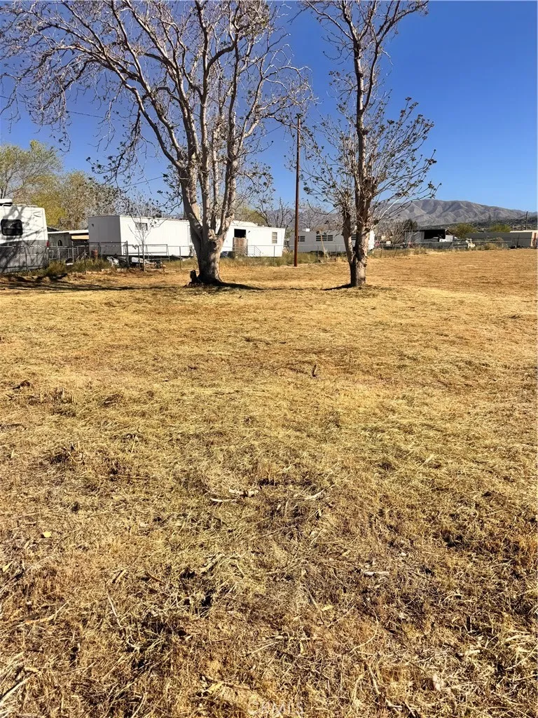 8026 Pearblossom Littlerock, CA 93543