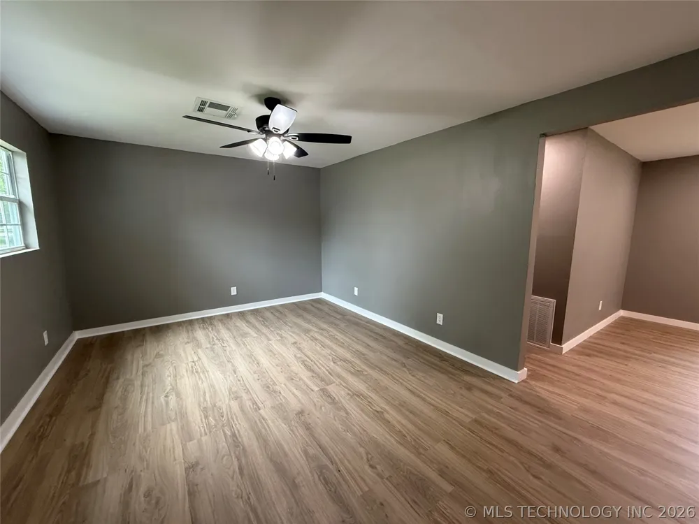 702 6th Avenue Warner, OK 74469