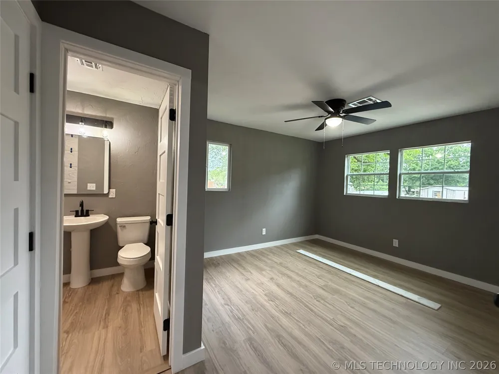 702 6th Avenue Warner, OK 74469