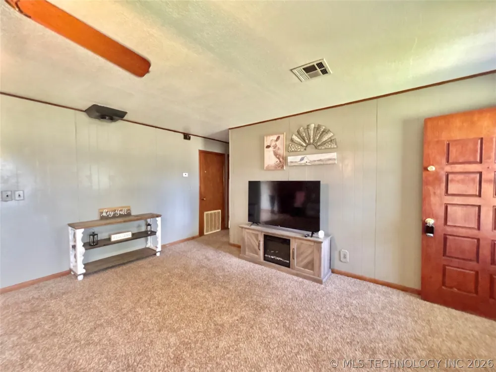 1737 S Peaceable Road McAlester, OK 74501