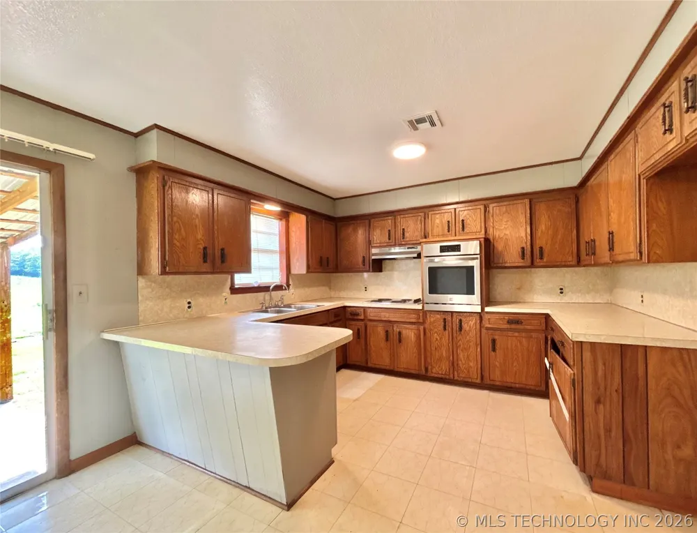 1737 S Peaceable Road McAlester, OK 74501