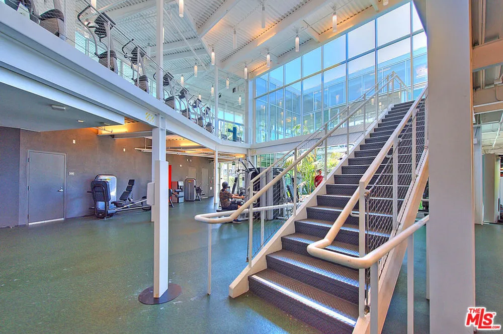 13020 Pacific Promenade #303 Playa Vista, CA 90094