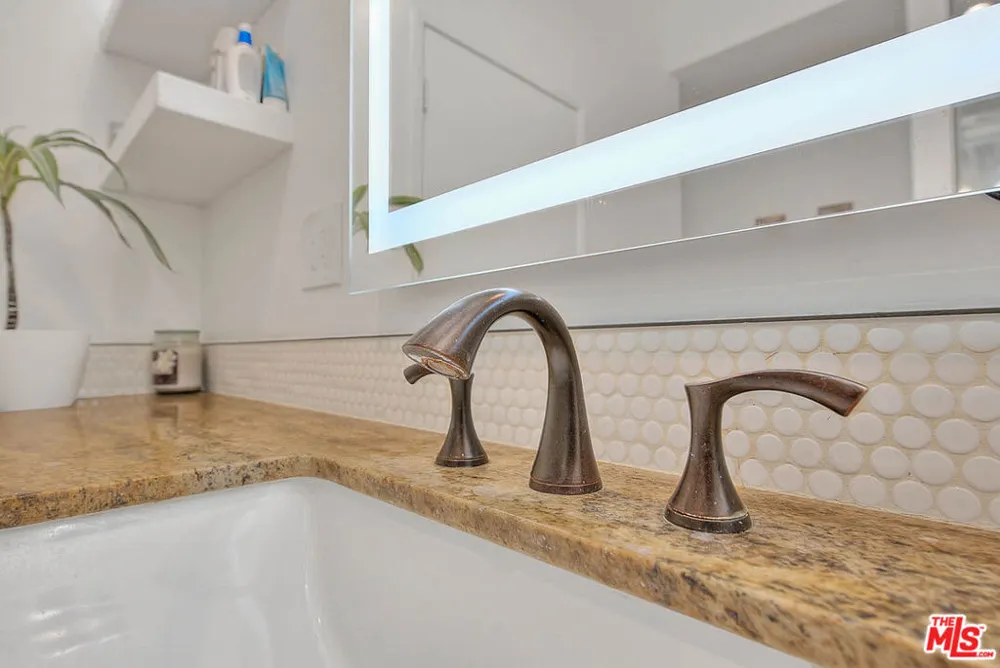 13020 Pacific Promenade #303 Playa Vista, CA 90094