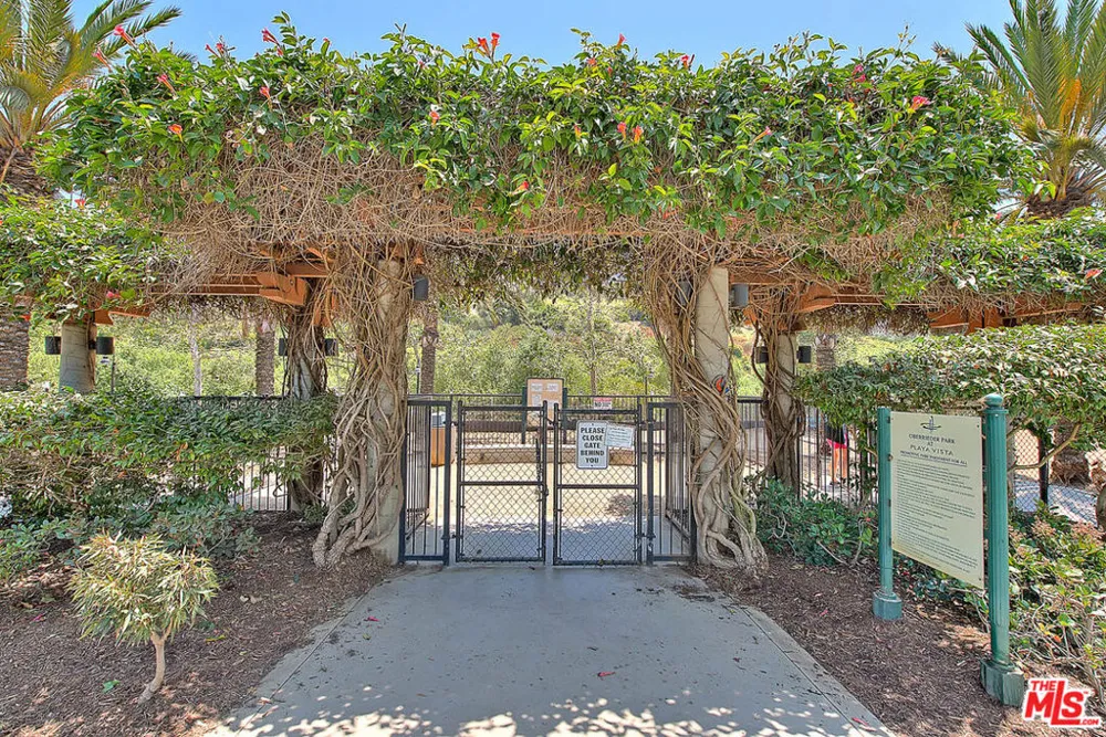 13020 Pacific Promenade #303 Playa Vista, CA 90094