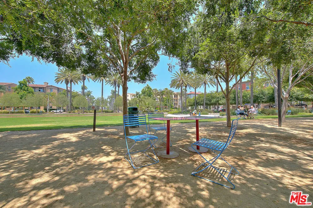 13020 Pacific Promenade #303 Playa Vista, CA 90094