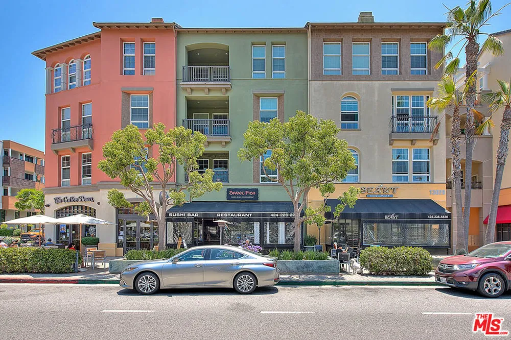 13020 Pacific Promenade #303 Playa Vista, CA 90094