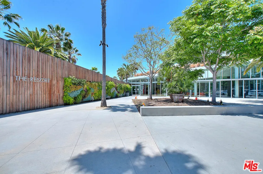 13020 Pacific Promenade #303 Playa Vista, CA 90094