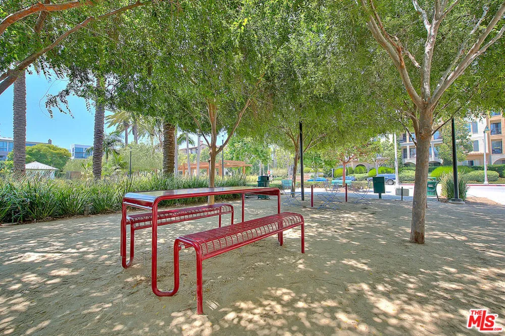 13020 Pacific Promenade #303 Playa Vista, CA 90094