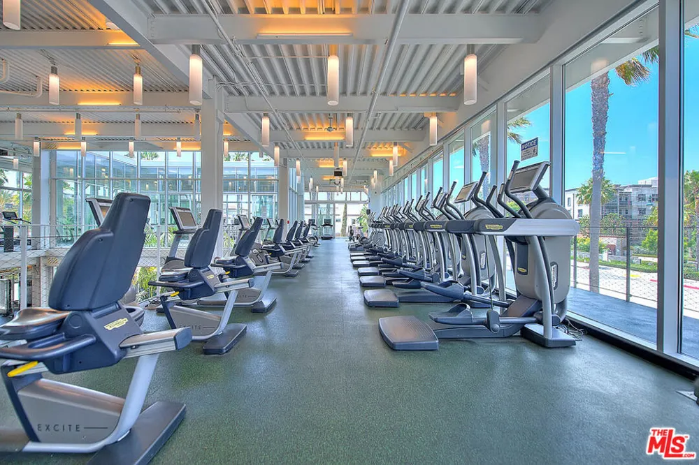 13020 Pacific Promenade #303 Playa Vista, CA 90094