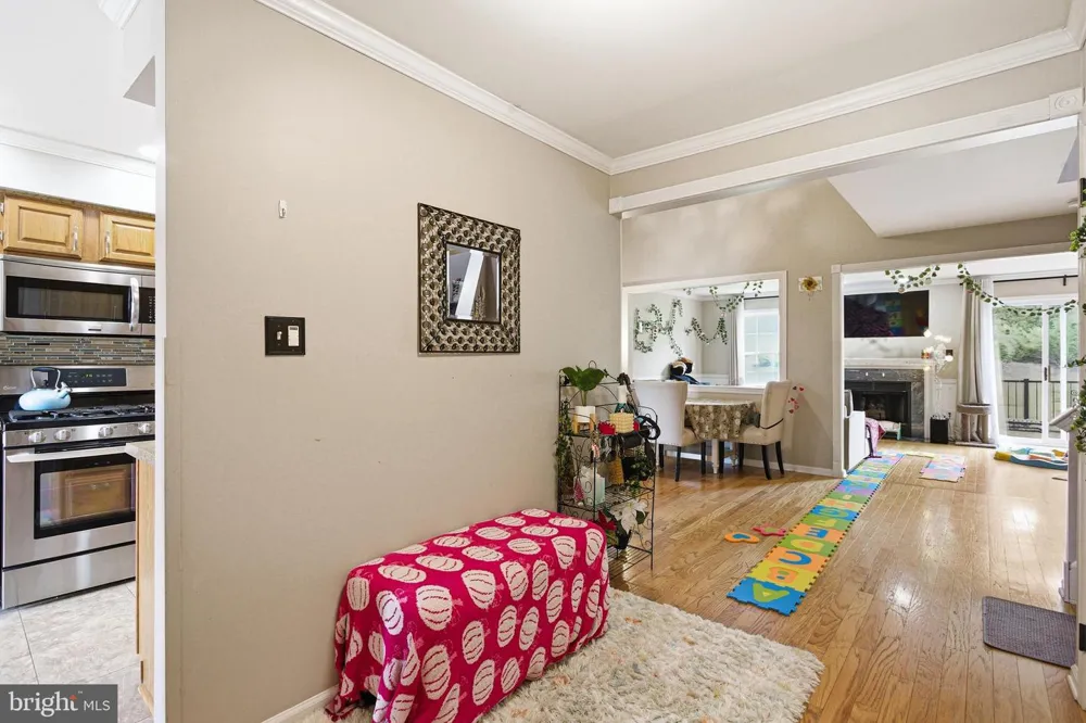 2102 DORAL DRIVE Blackwood, NJ 08012
