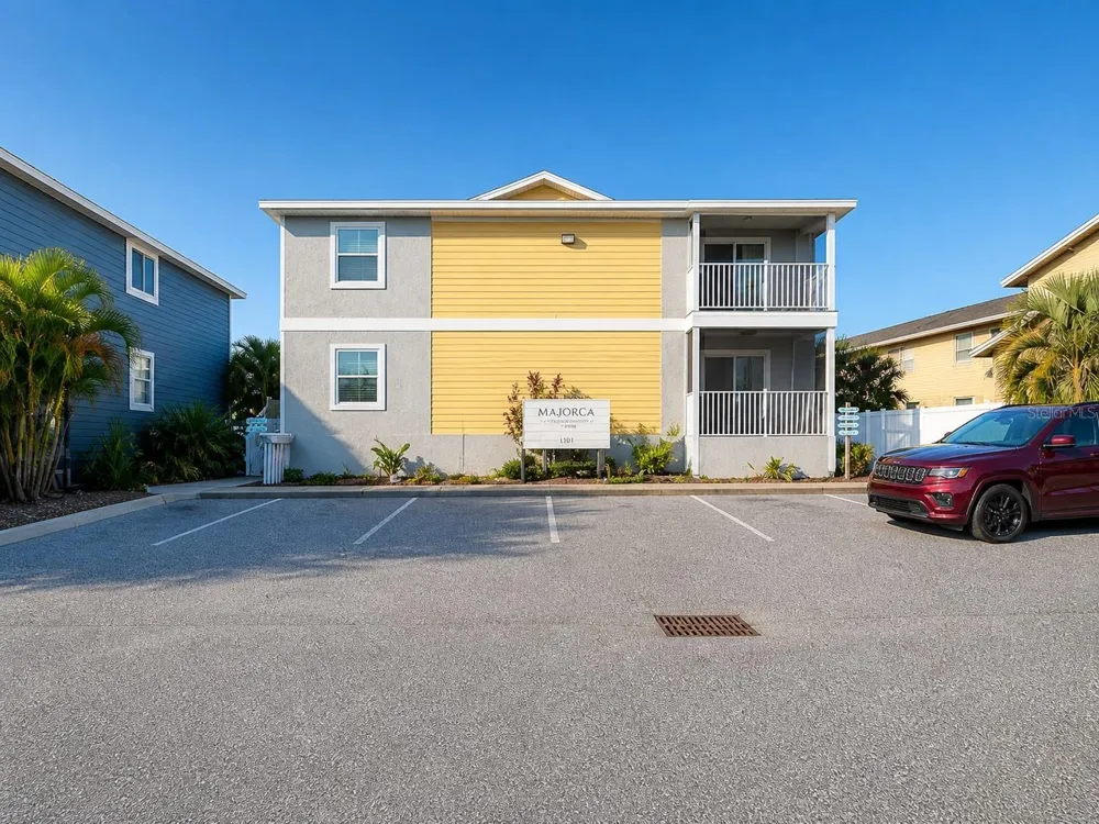 1013 APOLLO BEACH BOULEVARD #202 Apollo Beach, FL 33572