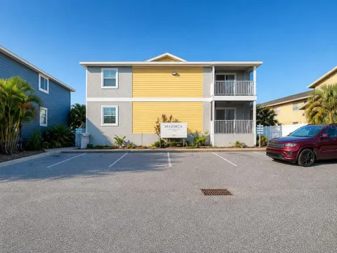 1013 APOLLO BEACH BOULEVARD #202