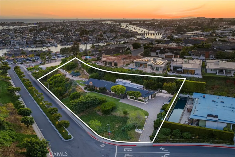 525 El Paseo Drive Corona del Mar, CA 92625