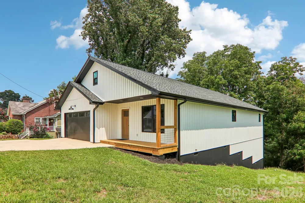 140 Main Street Mars Hill, NC 28754