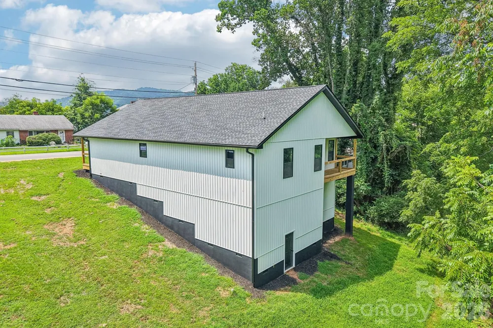 140 Main Street Mars Hill, NC 28754