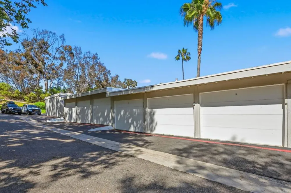 821 Del Mar Downs Road #D Solana Beach, CA 92075