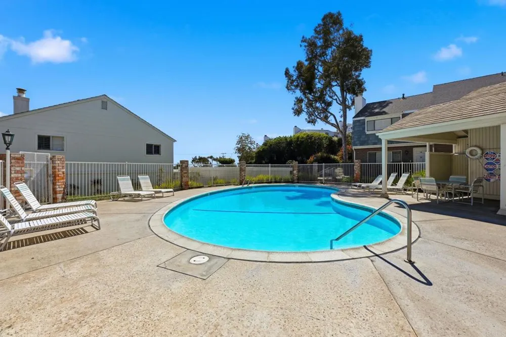 821 Del Mar Downs Road #D Solana Beach, CA 92075