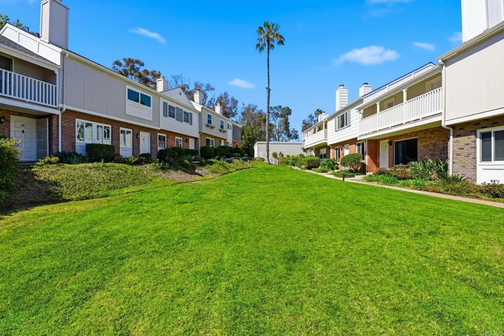 821 Del Mar Downs Road #D Solana Beach, CA 92075
