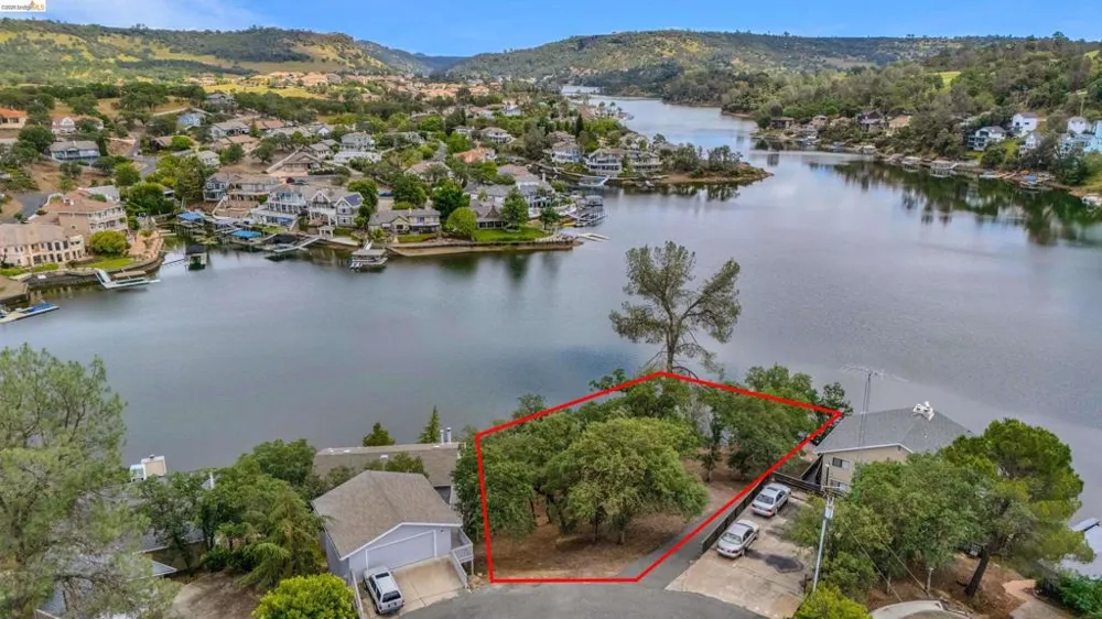 4459 Council Trl Copperopolis, CA 95228