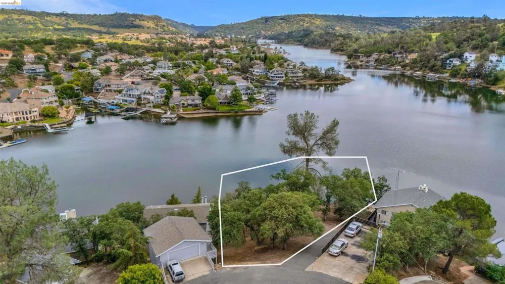 4459 Council Trl Copperopolis, CA 95228