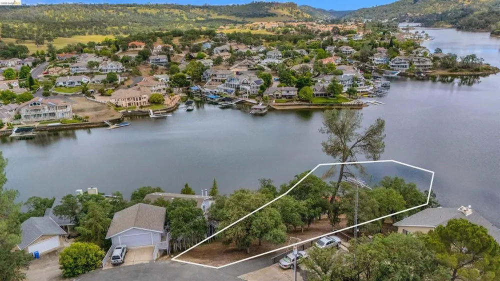4459 Council Trl Copperopolis, CA 95228