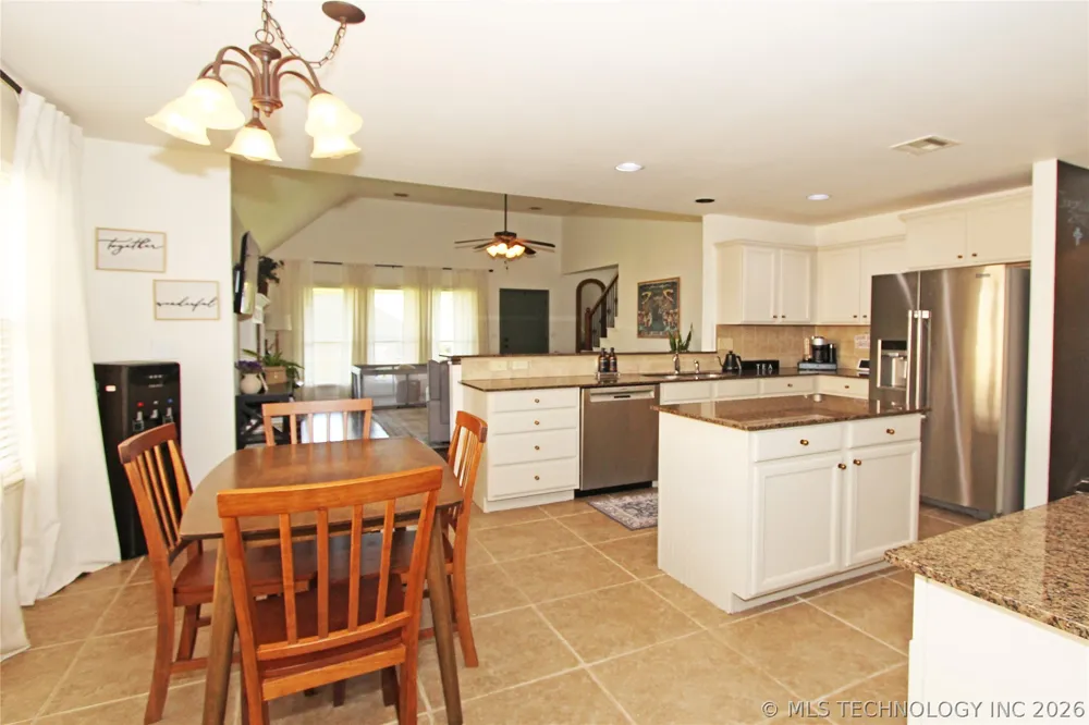 3009 Lincoln Road Bartlesville, OK 74006