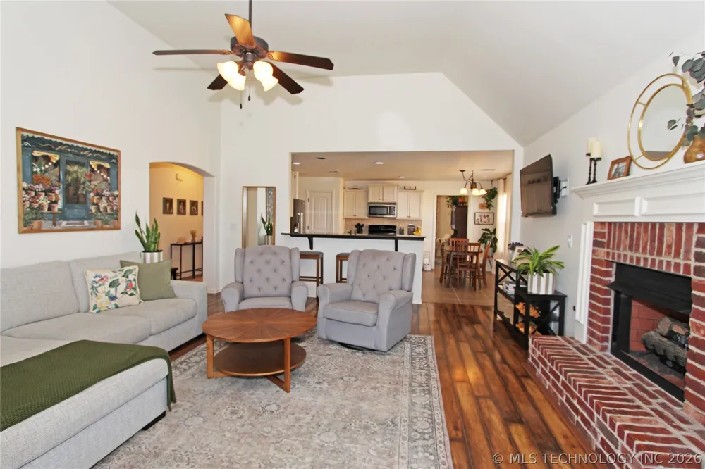 3009 Lincoln Road Bartlesville, OK 74006