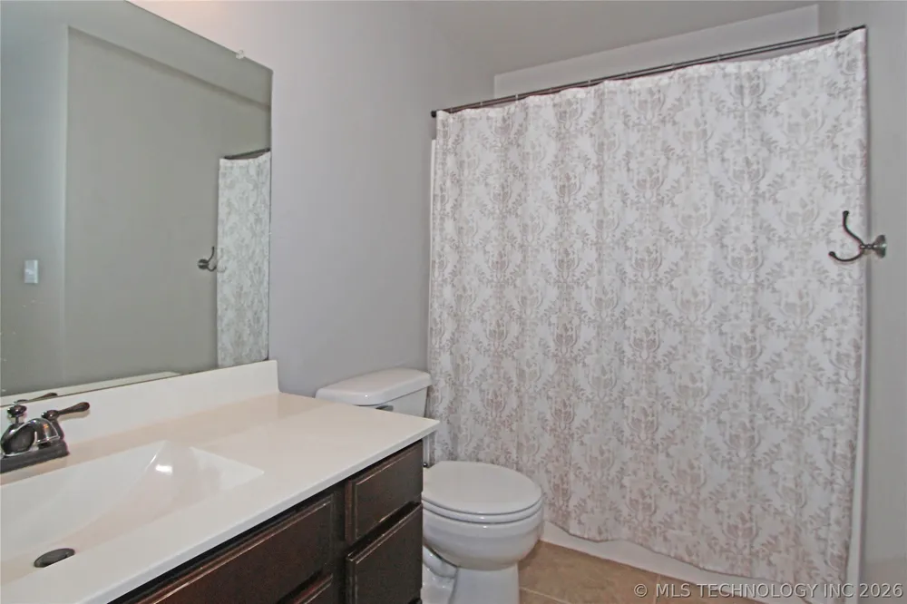 3009 Lincoln Road Bartlesville, OK 74006