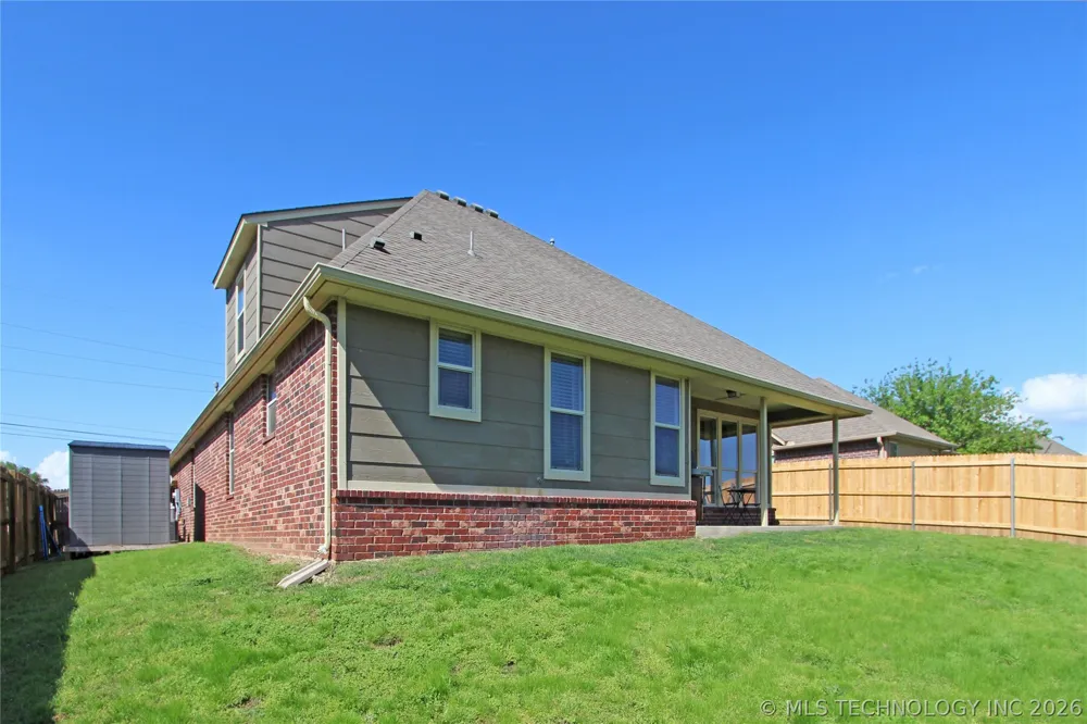 3009 Lincoln Road Bartlesville, OK 74006