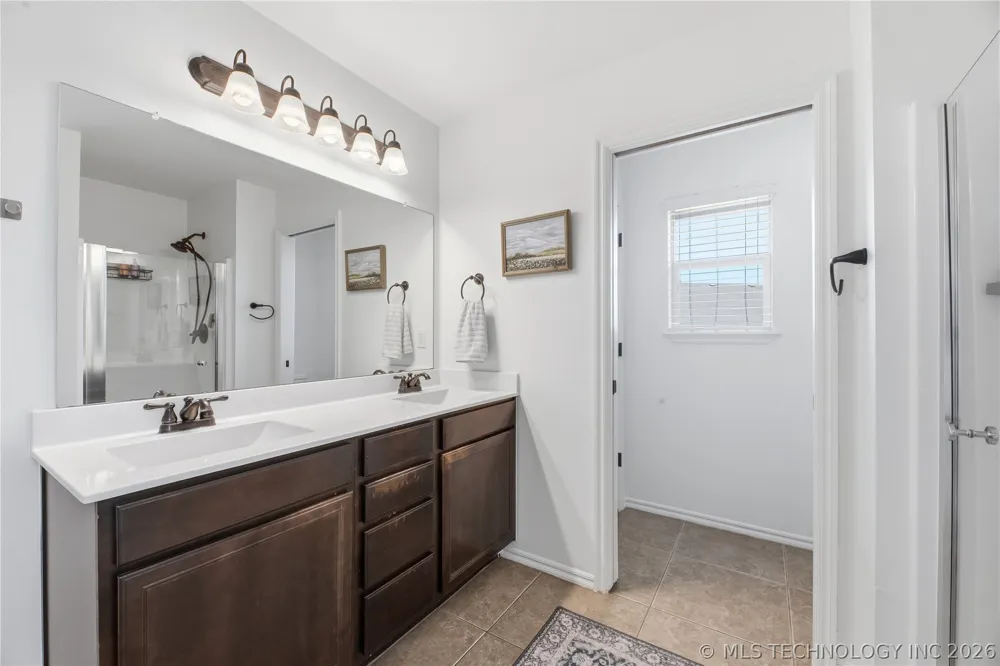 3009 Lincoln Road Bartlesville, OK 74006
