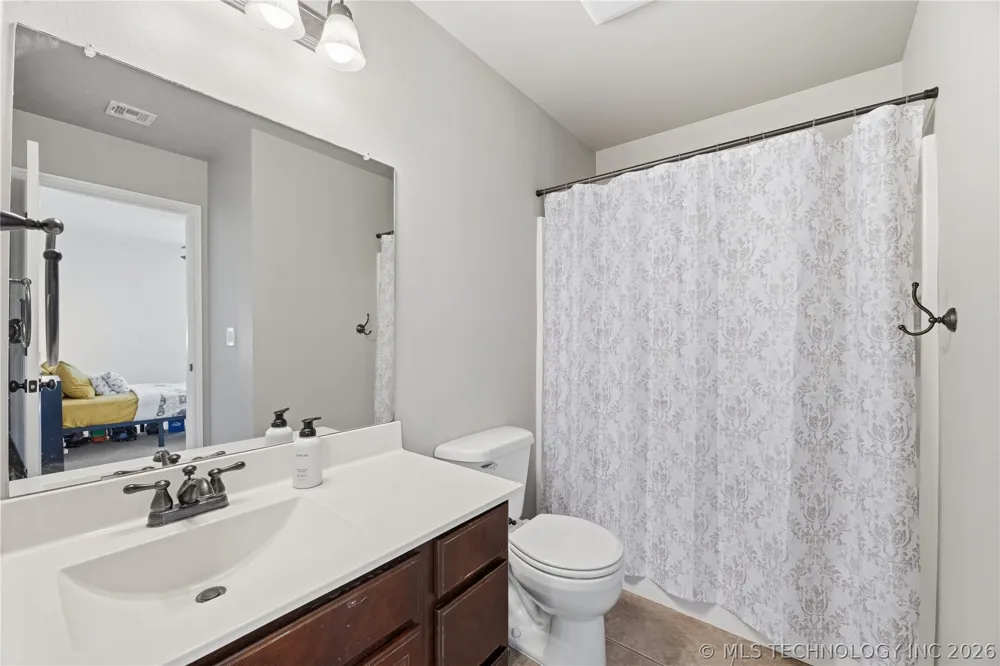 3009 Lincoln Road Bartlesville, OK 74006