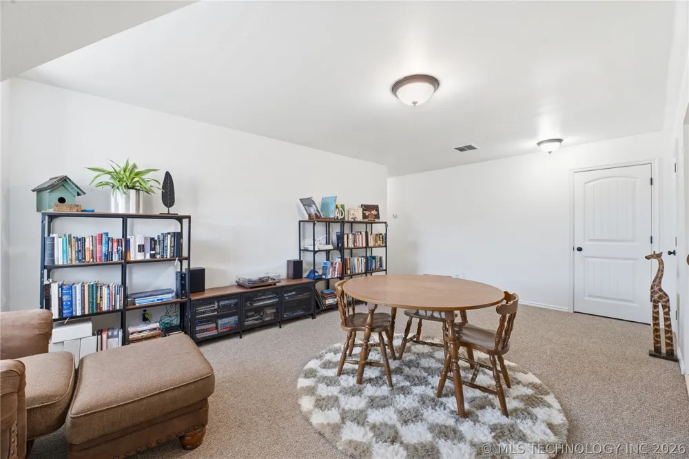 3009 Lincoln Road Bartlesville, OK 74006
