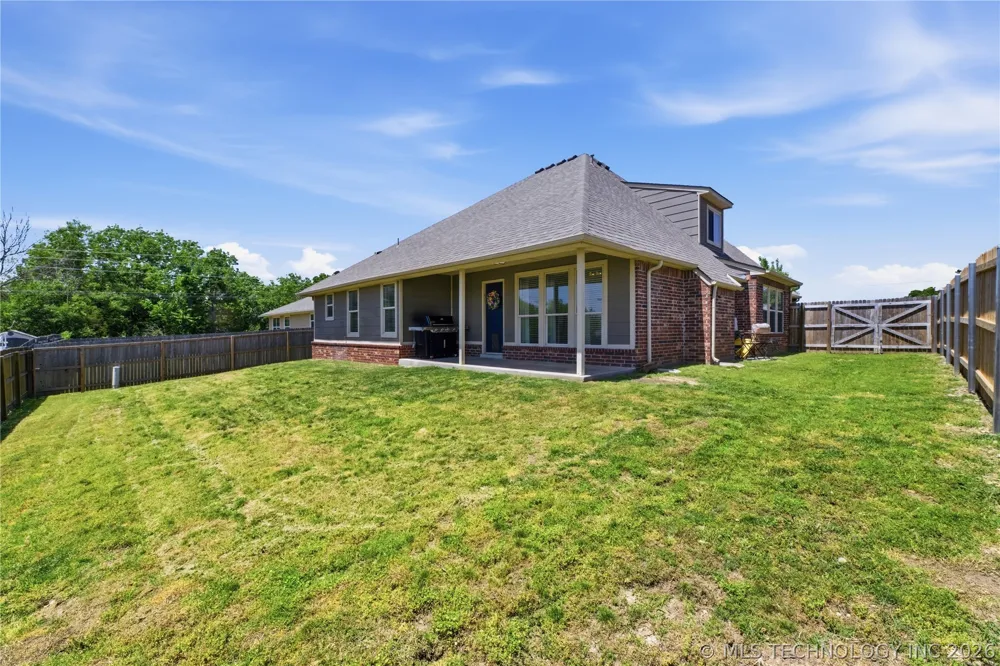 3009 Lincoln Road Bartlesville, OK 74006