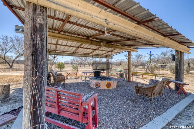 1140 E Curtis Bourn Crystal City, TX 78839