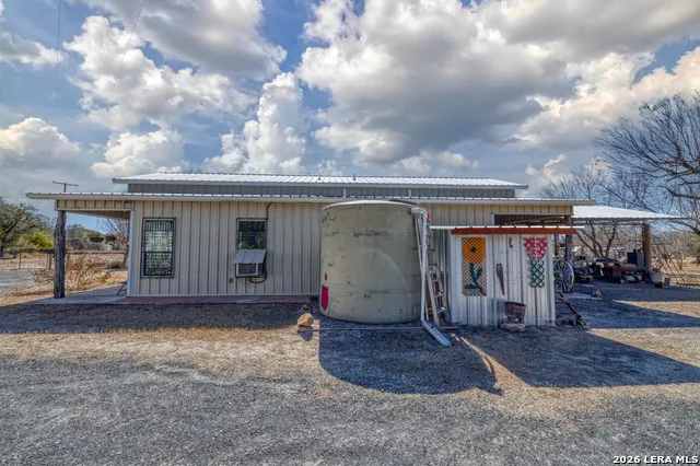 1140 E Curtis Bourn Crystal City, TX 78839