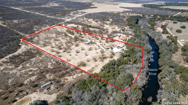 1140 E Curtis Bourn Crystal City, TX 78839