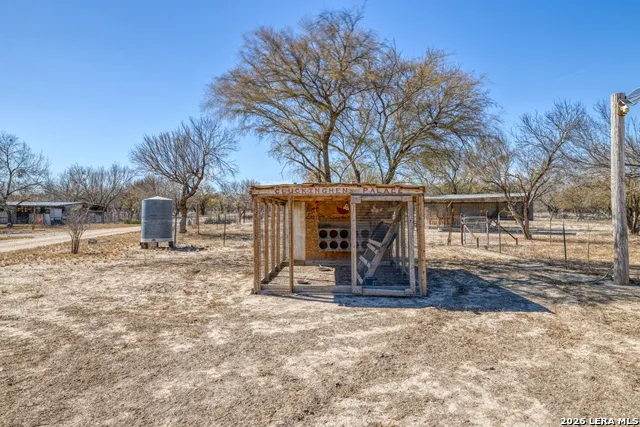 1140 E Curtis Bourn Crystal City, TX 78839