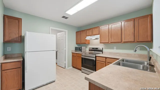 8043 Willow Country San Antonio, TX 78254