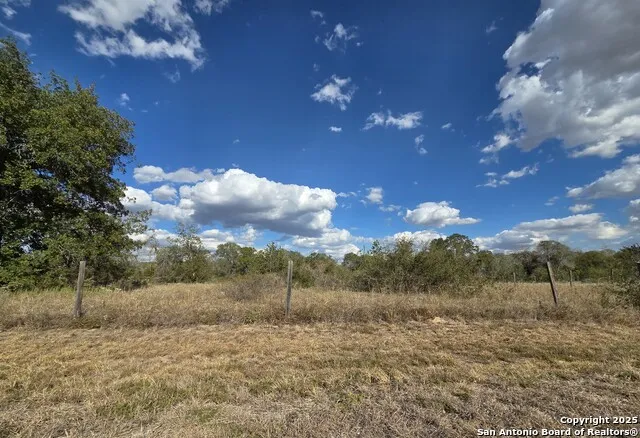 1830 Clear Lake Poteet, TX 78065