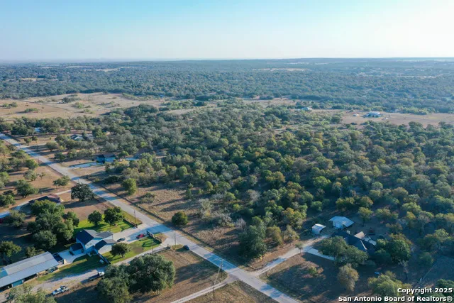 1830 Clear Lake Poteet, TX 78065